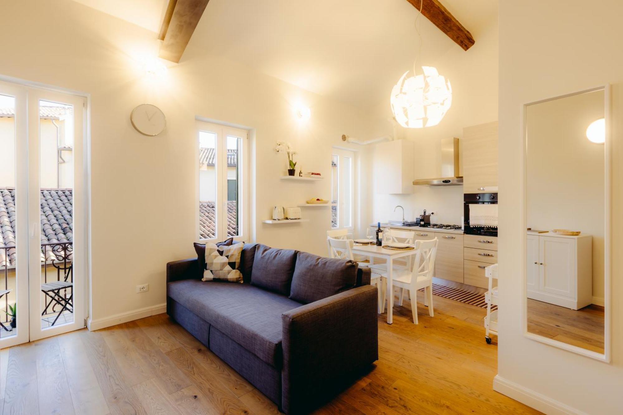Eap Suites, Верона Экстерьер фото
