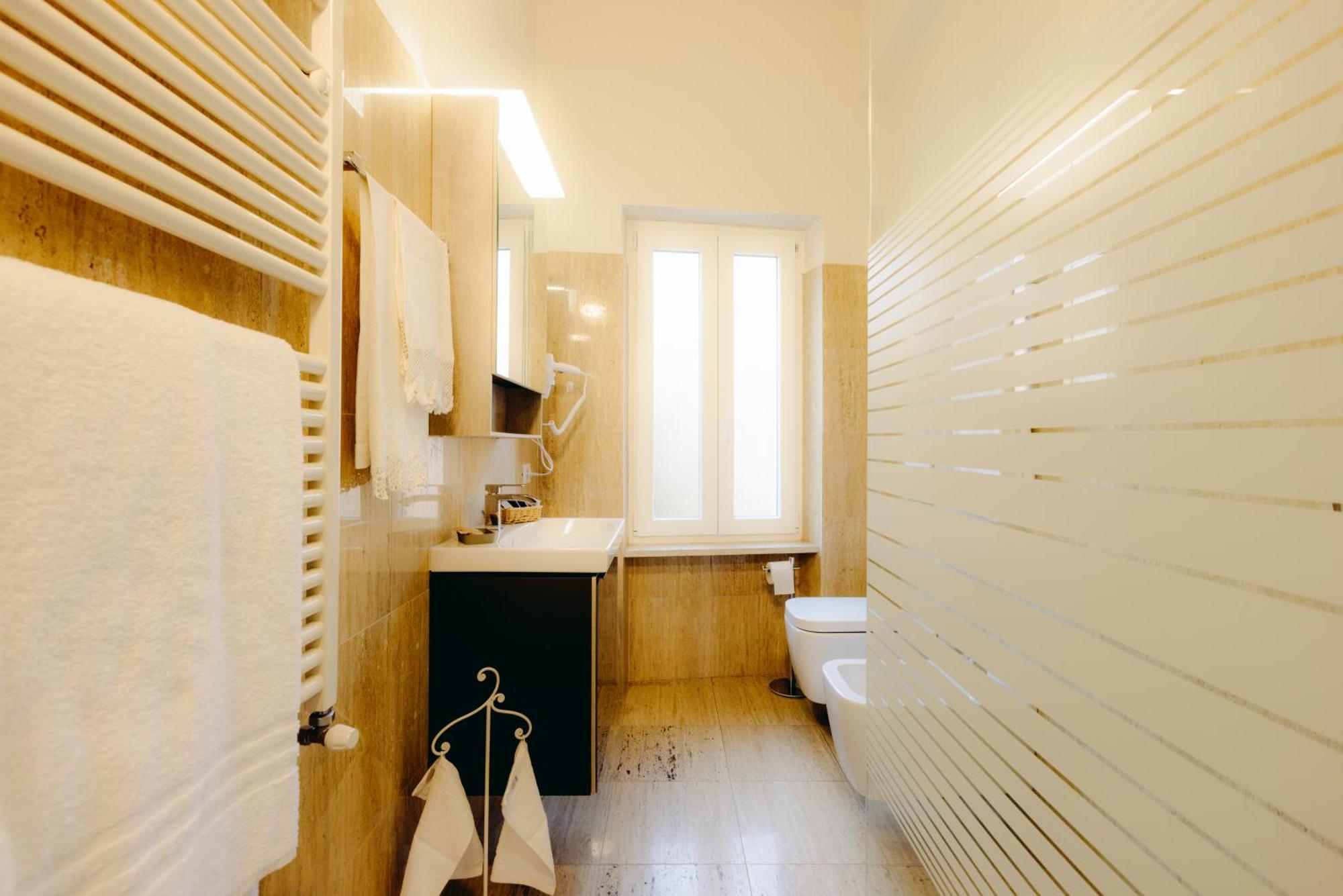 Eap Suites, Верона Экстерьер фото